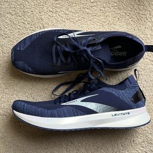 Brooks Levitate 4.0 Stealth Fit Men’s 10